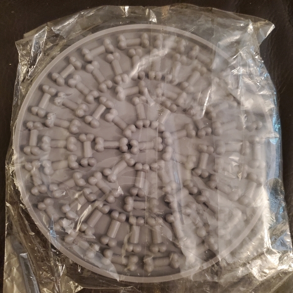 6 inch grey dog licking training feeding mat NWT - Picture 4 of 5